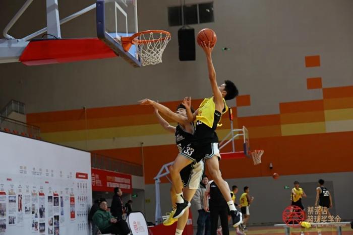 为什么智能穿戴设备对篮球运动员发展重要_0